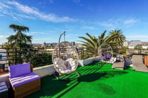 Hollywood Famous Townhome with PVT Rooftop Scenic views